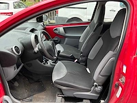 2006 peugeot 107 1.0-12v xr personenauto - afbeelding 14 van  16