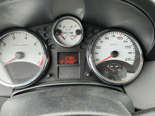 2006 peugeot 207 1.4-16v xs pack personenauto - afbeelding 3 van  31