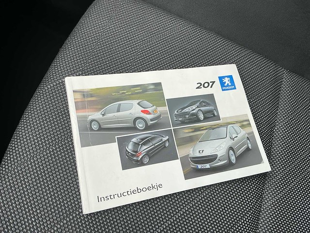 2006 peugeot 207 1.4-16v xs pack personenauto - afbeelding 7 van  31