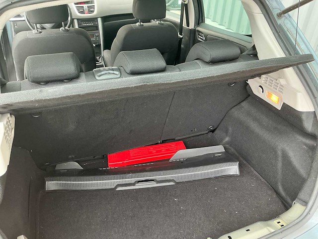 2006 peugeot 207 1.4-16v xs pack personenauto - afbeelding 11 van  31
