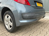 2006 peugeot 207 1.4-16v xs pack personenauto - afbeelding 17 van  31