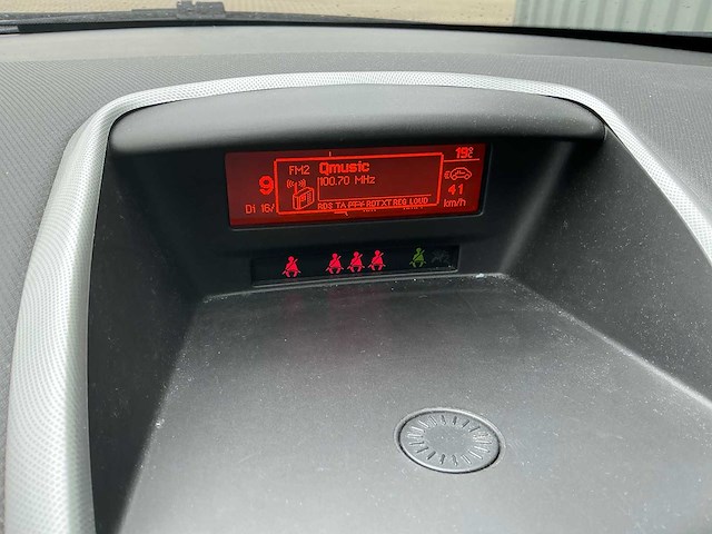 2006 peugeot 207 1.4-16v xs pack personenauto - afbeelding 5 van  31