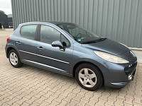 2006 peugeot 207 1.4-16v xs pack personenauto - afbeelding 21 van  31