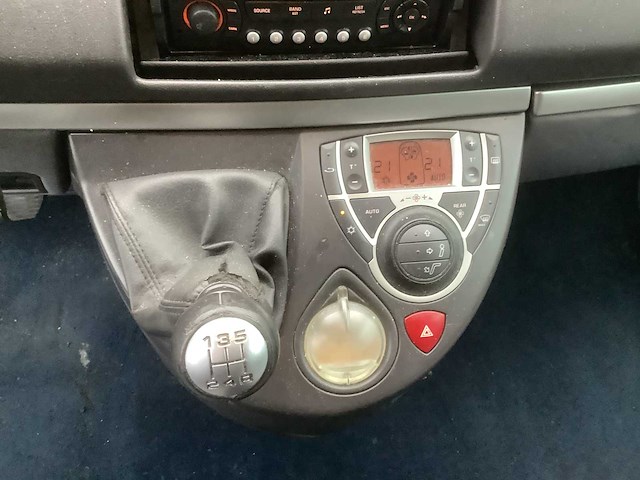 2006 peugeot 807 2.0 st personenauto - afbeelding 6 van  16