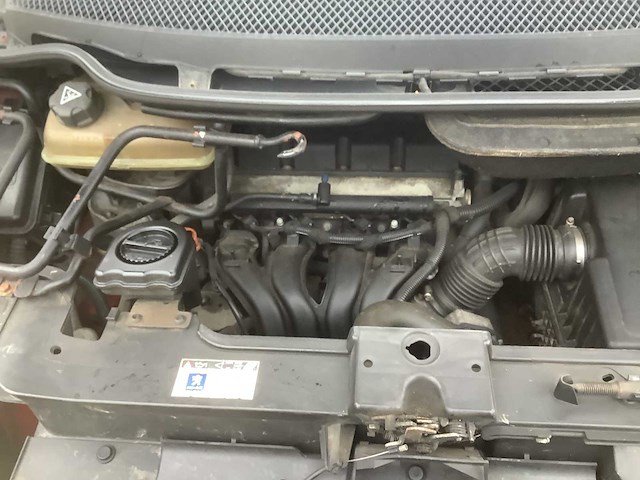 2006 peugeot 807 2.0 st personenauto - afbeelding 8 van  16