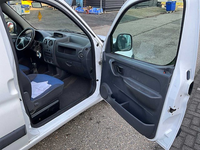 2006 peugeot partner 2.0hdi bedrijfswagen 49-bx-sv - afbeelding 13 van  28