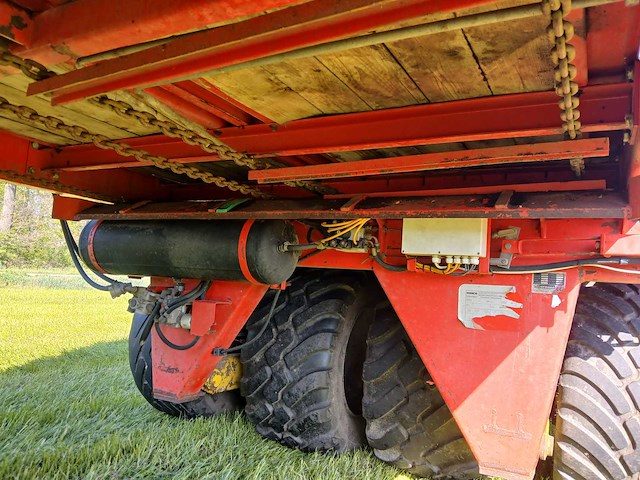2006 pöttinger jumbo 8000 opraapwagen - afbeelding 19 van  20