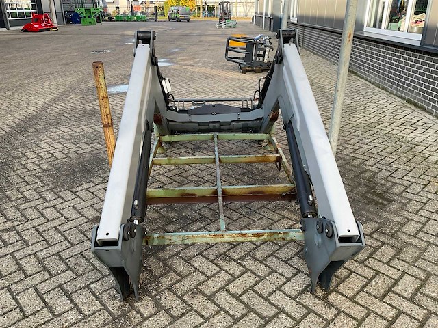 2006 quicke q55 valtra voorlader - afbeelding 4 van  9