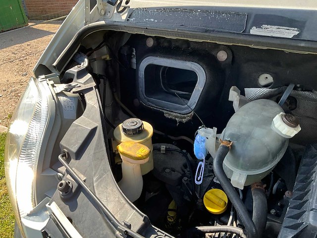 2006 renault master t33 2.5dci l2h2 bedrijfswagen - afbeelding 9 van  9