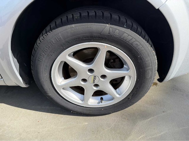 2006 renault mégane grand tour 1.6-16v dynam. comf personenauto - afbeelding 18 van  27