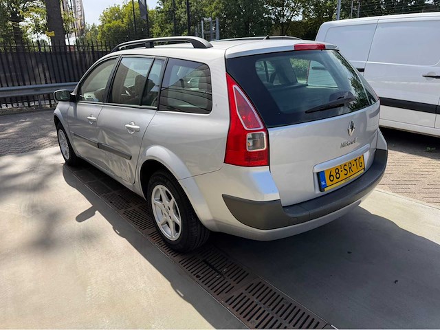2006 renault mégane grand tour 1.6-16v dynam. comf personenauto - afbeelding 24 van  27