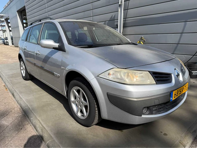 2006 renault mégane grand tour 1.6-16v dynam. comf personenauto - afbeelding 17 van  23