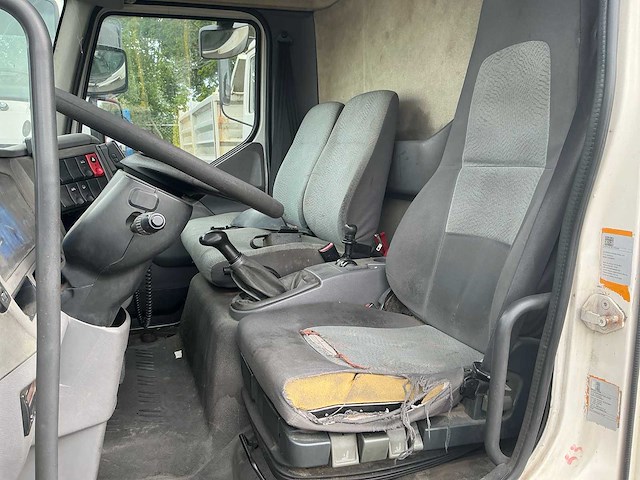 2006 renault midlum 180 gesloten bakwagen met fimopart laadklep - afbeelding 5 van  30