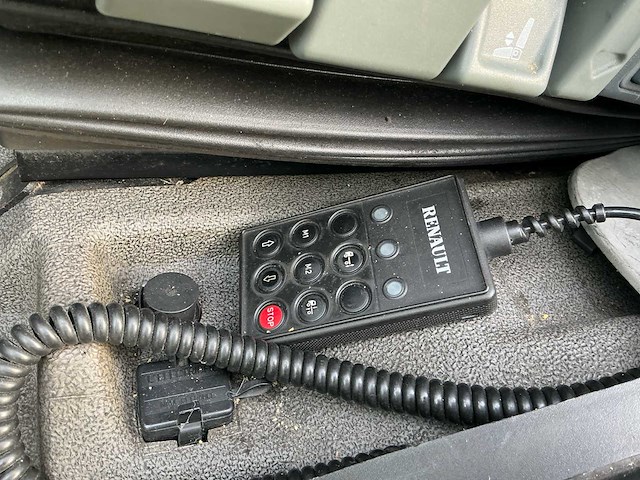 2006 renault midlum 220 dci vrachtwagen - afbeelding 19 van  46