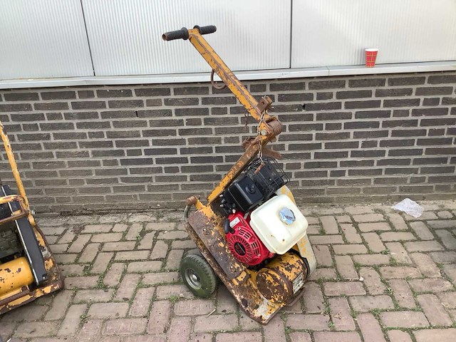 2006 revo trilplaat - afbeelding 1 van  3