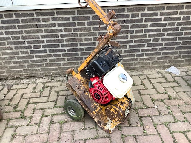 2006 revo trilplaat - afbeelding 2 van  3