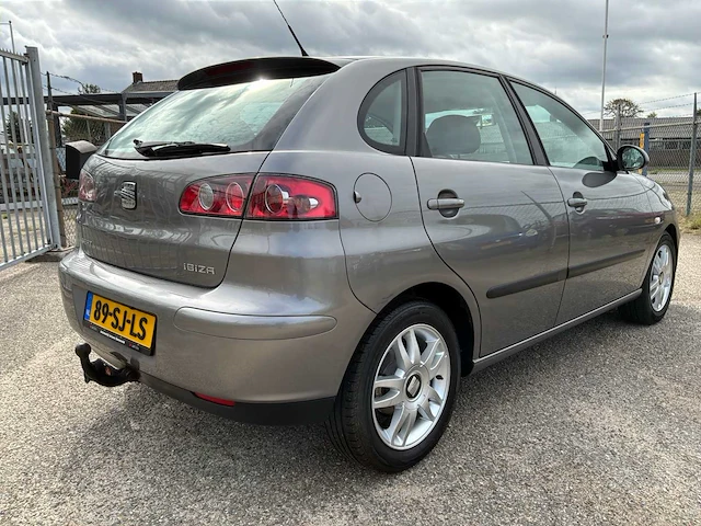 2006 seat ibiza 1.4-16v sensation personenauto - afbeelding 12 van  56