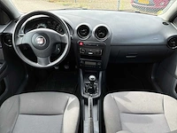 2006 seat ibiza 1.4-16v sensation personenauto - afbeelding 25 van  56