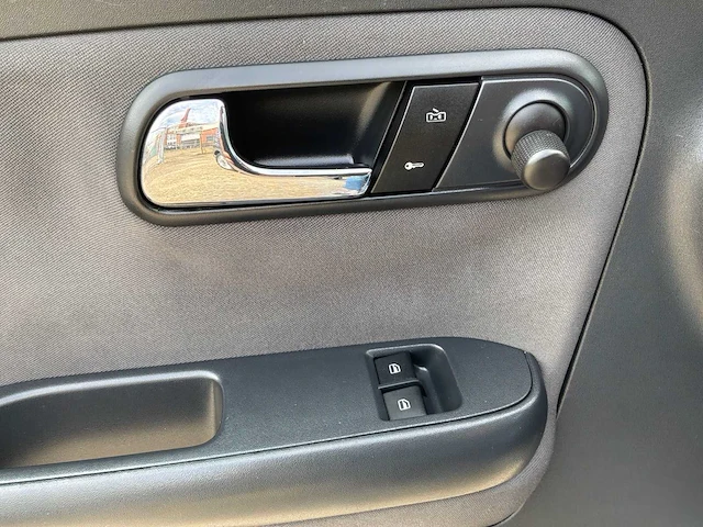 2006 seat ibiza 1.4-16v sensation personenauto - afbeelding 31 van  56