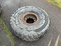 2006 set a 6 stuks band michelin 16.00 r20 xzl met 10 gaats velg - afbeelding 7 van  7