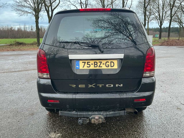 2006 ssangyong rexton rx 270 xdi s personenauto - afbeelding 28 van  33