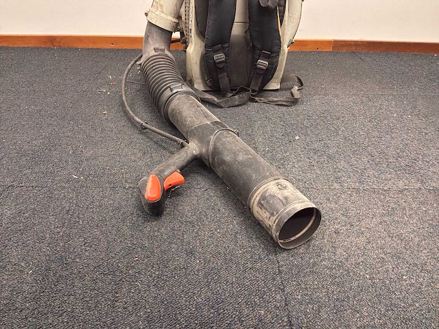 2006 stihl br 550 bladblazer - afbeelding 6 van  7