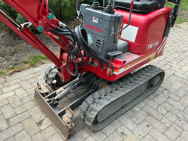 2006 takeuchi tb108 minigraafmachine - afbeelding 11 van  14