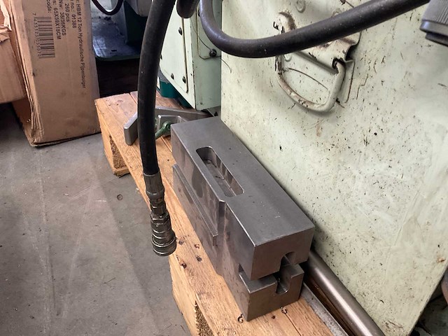 2006 tanshing mrnc-255 hydraulische tafel draaibank 4e as - afbeelding 13 van  13