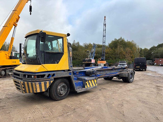 2006 terberg tt260 industriële trekker - afbeelding 1 van  13
