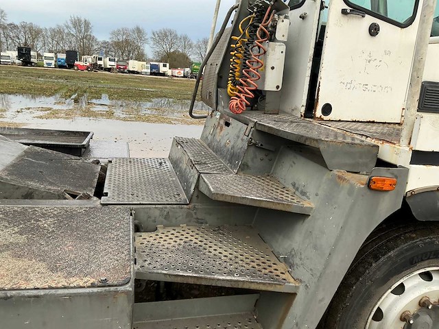 2006 terberg yt222 vrachtwagen - afbeelding 6 van  24