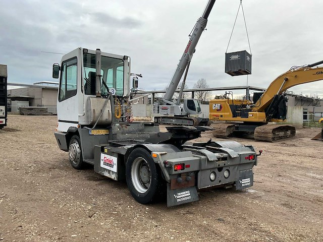 2006 terberg yt222 vrachtwagen - afbeelding 22 van  24