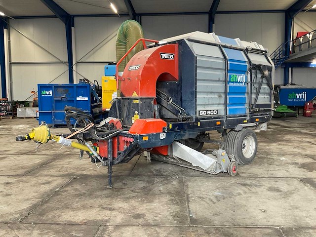 2006 trilo sg 600 vacuum sweeper zuigwagen - afbeelding 1 van  15