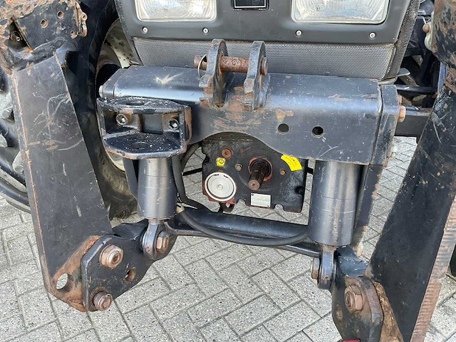 2006 valtra 6850 hi-tech vierwielaangedreven landbouwtractor - afbeelding 5 van  34