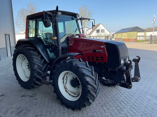 2006 valtra 6850 hi-tech vierwielaangedreven landbouwtractor - afbeelding 12 van  34