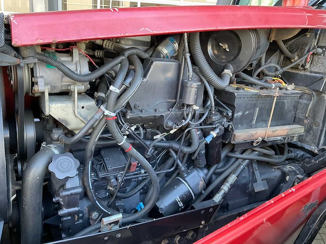 2006 valtra 6850 hi-tech vierwielaangedreven landbouwtractor - afbeelding 25 van  34