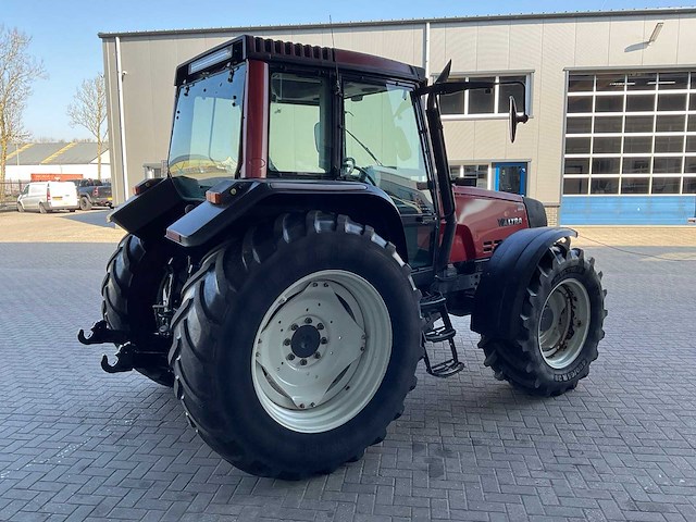 2006 valtra 6850 hi-tech vierwielaangedreven landbouwtractor - afbeelding 23 van  34