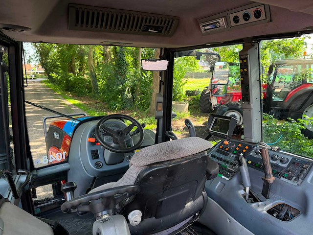 2006 valtra t190 7.4l vierwielaangedreven landbouwtractor - afbeelding 8 van  9
