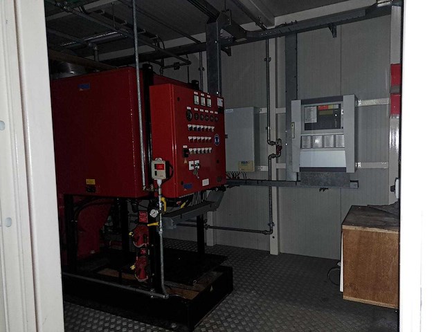 2006 van wijk wb882-d20 mobiele pompunit met sprinklerinstallatie - afbeelding 25 van  34