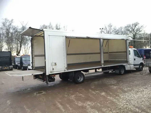 2006 veldhuizen 7500 kg oplegger - afbeelding 1 van  9