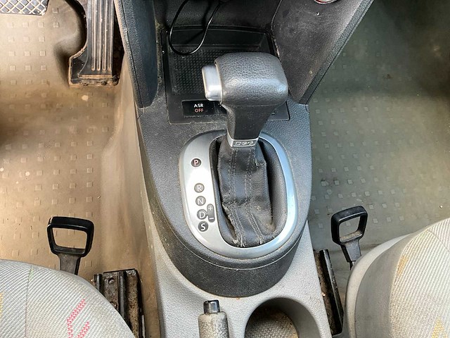 2006 volkswagen caddy 1.9 tdi bedrijfswagen - afbeelding 13 van  20