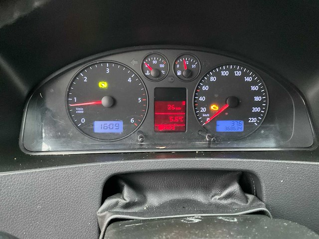 2006 volkswagen caravelle 2.5 tdi 340 trend.dc bedrijfswagen - afbeelding 13 van  34