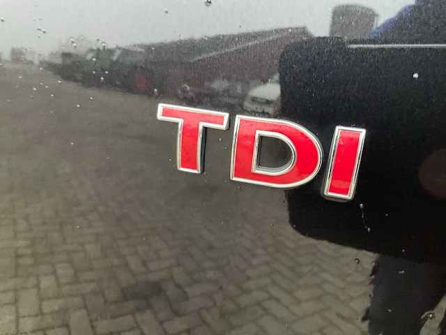 2006 volkswagen caravelle 2.5 tdi 340 trend.dc bedrijfswagen - afbeelding 32 van  34