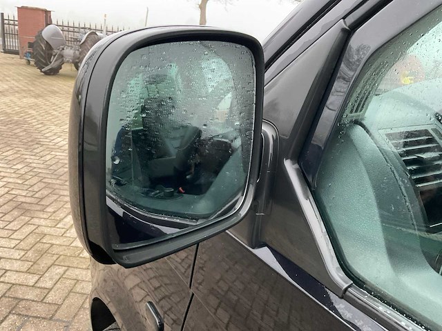 2006 volkswagen caravelle 2.5 tdi 340 trend.dc bedrijfswagen - afbeelding 18 van  34