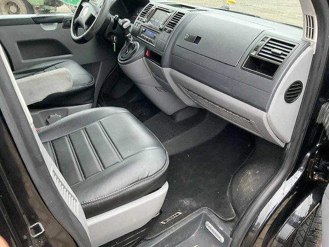 2006 volkswagen caravelle 2.5 tdi 340 trend.dc bedrijfswagen - afbeelding 19 van  34
