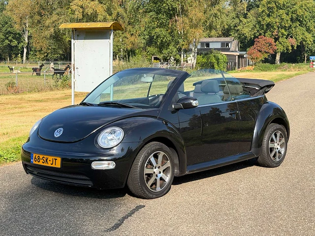 2006 volkswagen new beetle cabriolet 1.6 turijn comfort personenauto - afbeelding 1 van  25