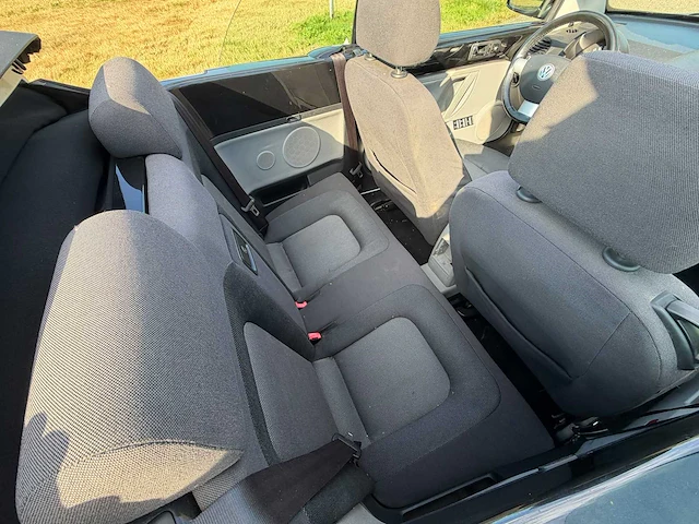 2006 volkswagen new beetle cabriolet 1.6 turijn comfort personenauto - afbeelding 14 van  25
