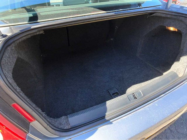 2006 volkswagen passat 1.6 trendline personenauto - afbeelding 14 van  30