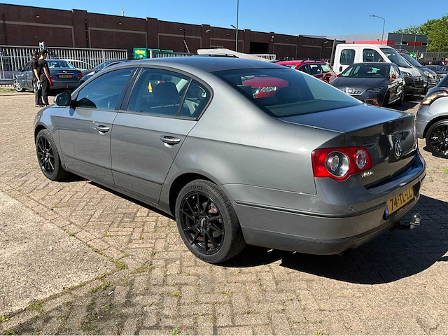 2006 volkswagen passat 1.6 trendline personenauto - afbeelding 28 van  30