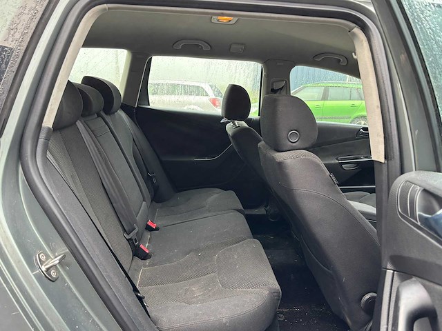 2006 volkswagen passat variant 2.0 fsi comfortline | automaat | personenauto - afbeelding 14 van  15