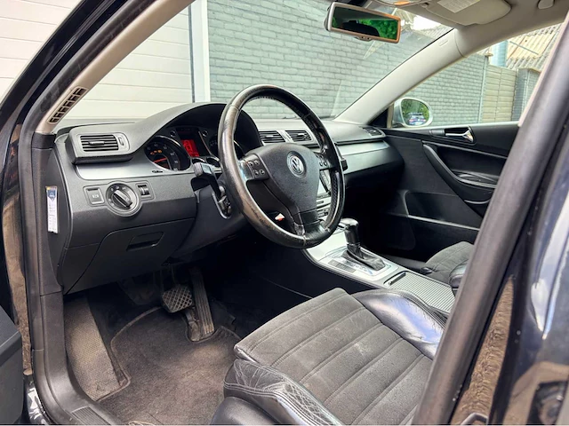 2006 volkswagen passat variant automaat 2.0 fsi highline bns personenauto - afbeelding 16 van  18